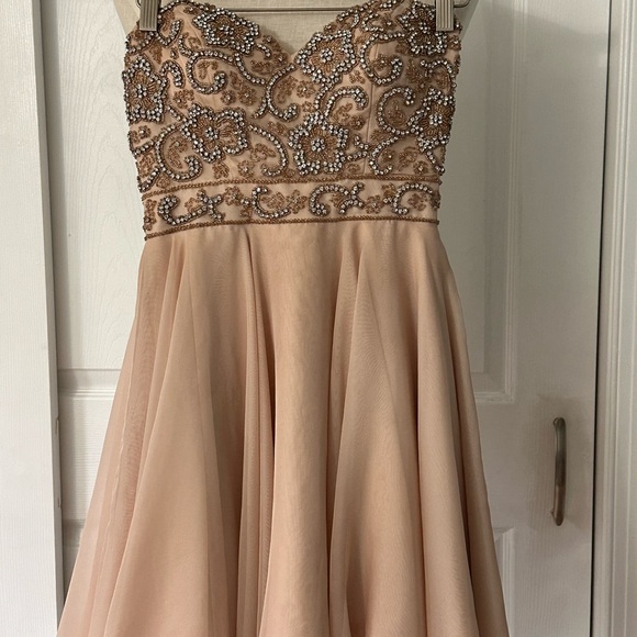 Sherri Hill Rhinestone Floral Jewel Short Dress - Picture 10 of 11